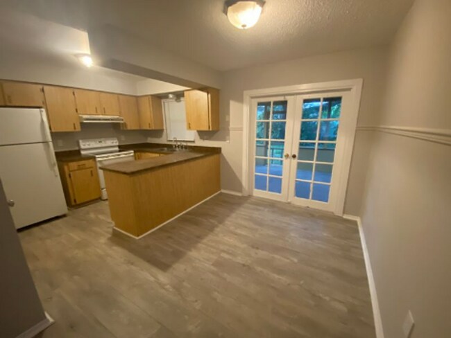Building Photo - 98 Surf Dr