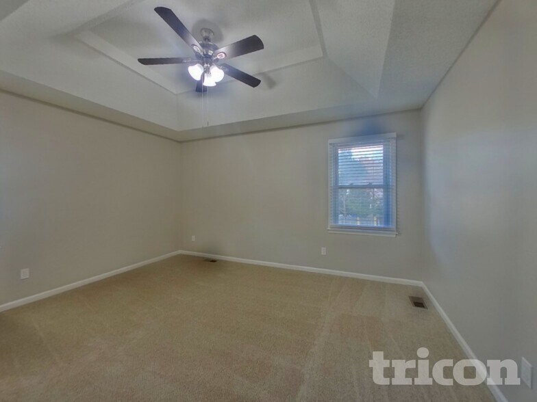 Building Photo - 1928 E Stratford Rd