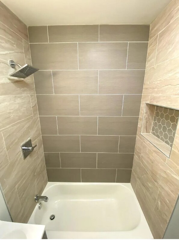 Building Photo - 2729 S Harding Ave