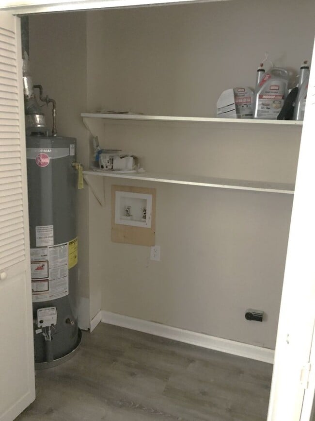 Building Photo - Move-In Ready 3 Bedroom 2 Bath Home in Antioch!