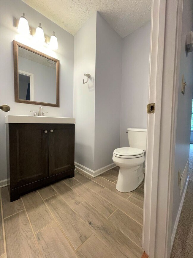 Building Photo - 6908 Gullway Bay Dr