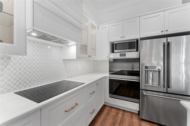 Building Photo - 625 Tropical Breeze Wy