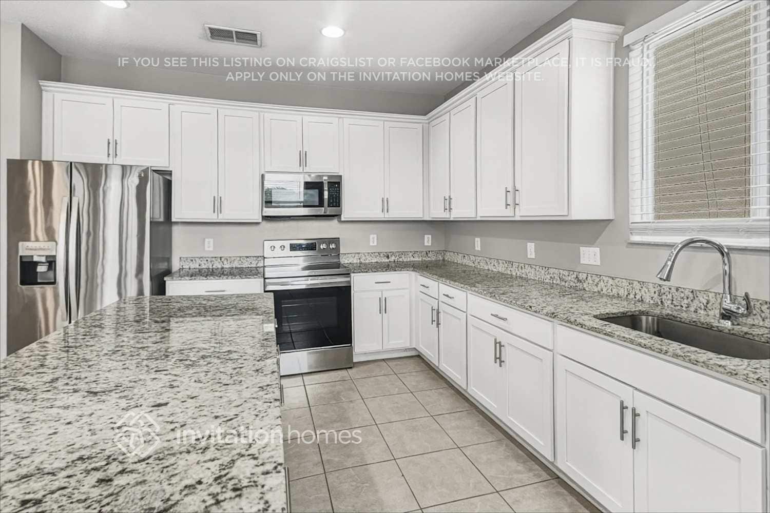 Building Photo - 14950 Perdido Dr
