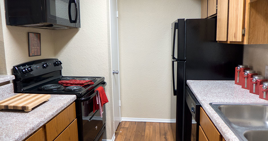 Primary Photo - z-050225-Oakwood Village Apartments
