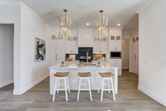 Building Photo - 7901 Behr Dr