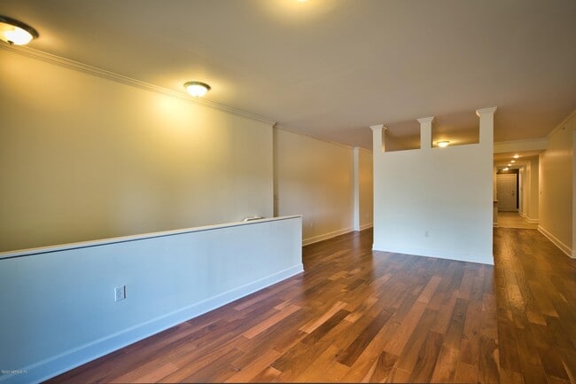 Building Photo - 525 3rd St N