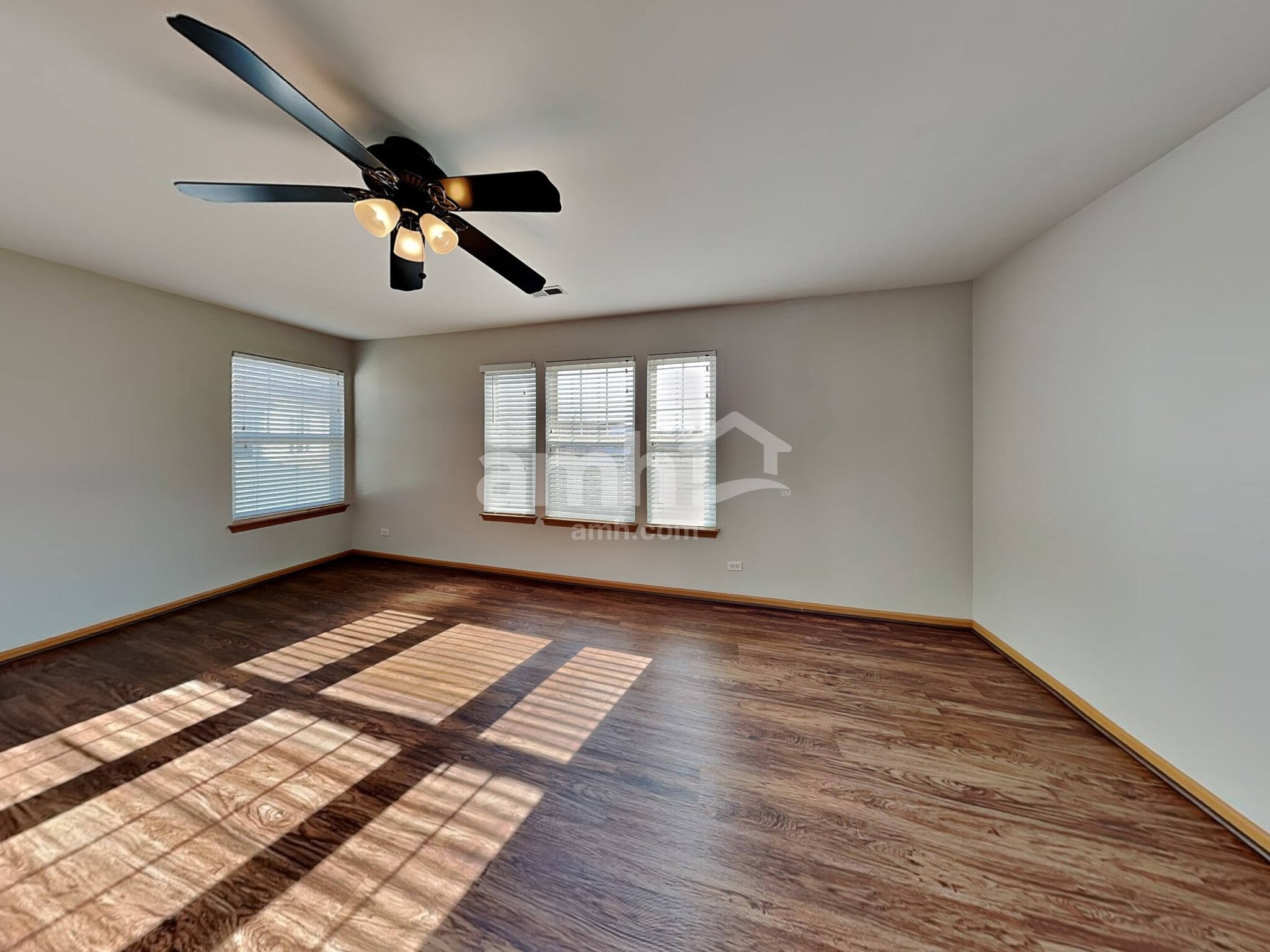 Building Photo - 250 Wedgewood Cir