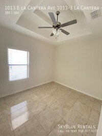 Building Photo - 1013 E la Cantera Ave