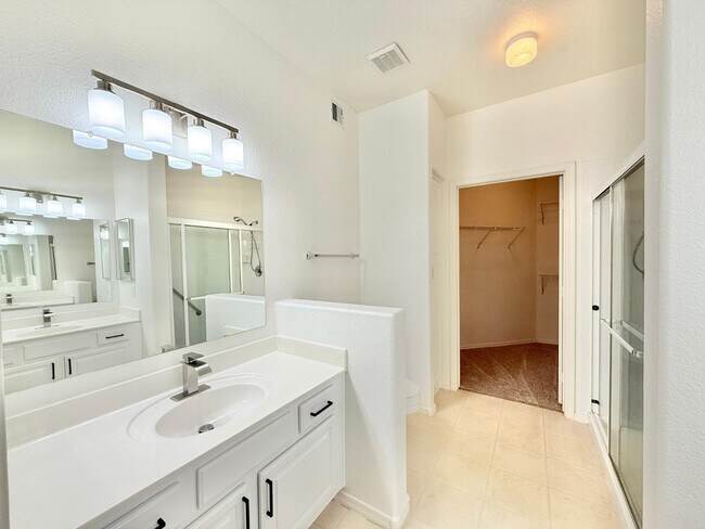 Building Photo - 9455 E Raintree Dr