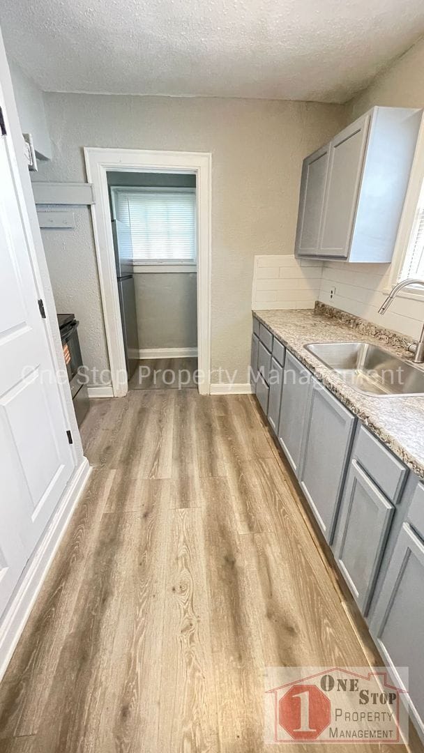 Building Photo - Beautiful 3 Bedroom 1.5 Bathroom in Kansas...