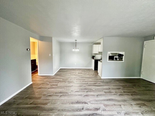 Building Photo - 5011 Nob Hill Dr