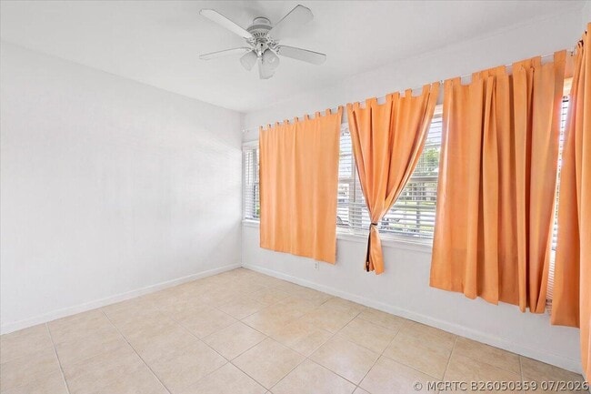 Building Photo - 1 Ocean Breeze