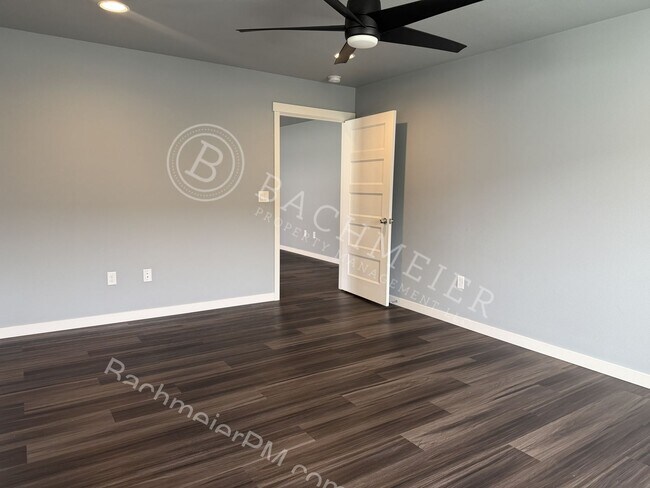 Building Photo - Beautiful Newer 3-Bedroom, 2-Bathroom Single-Family