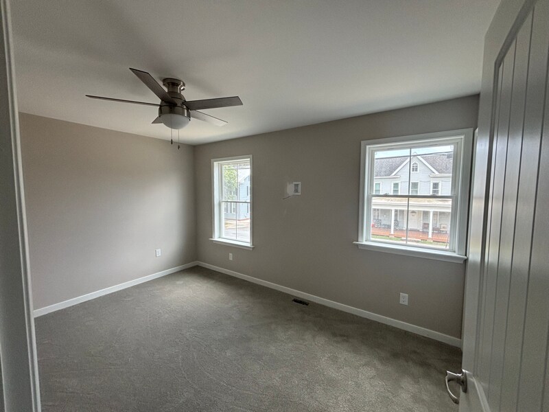 Building Photo - 27 E Portland St