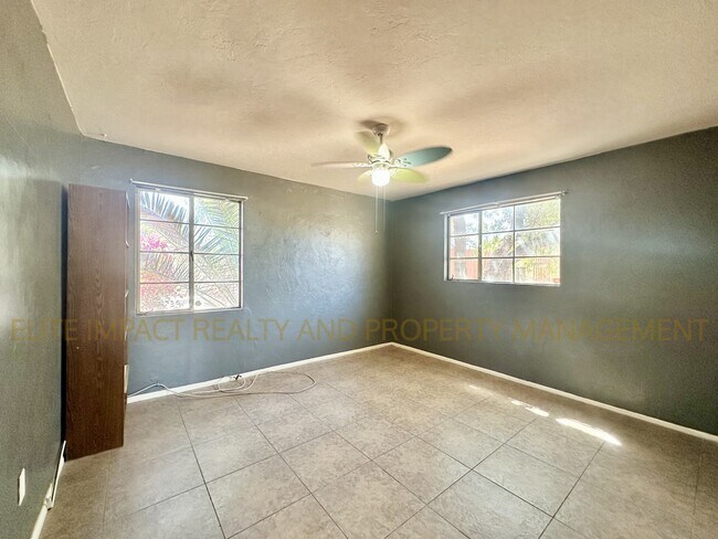 Building Photo - 5962 E 25th St