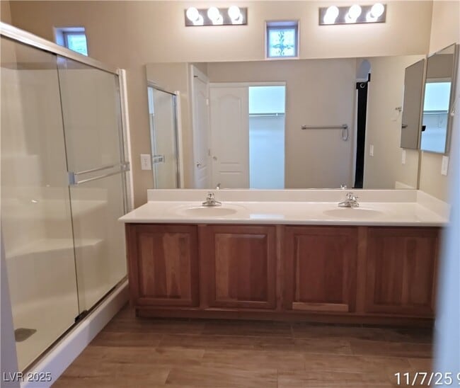 Building Photo - 8615 Little Fox St