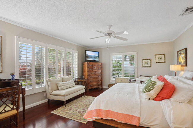 Building Photo - 10 Sailfish Ln
