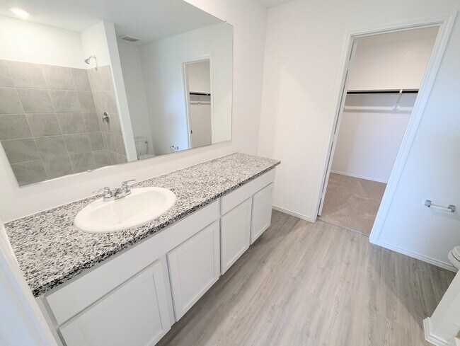 Building Photo - 15128 Tejano St