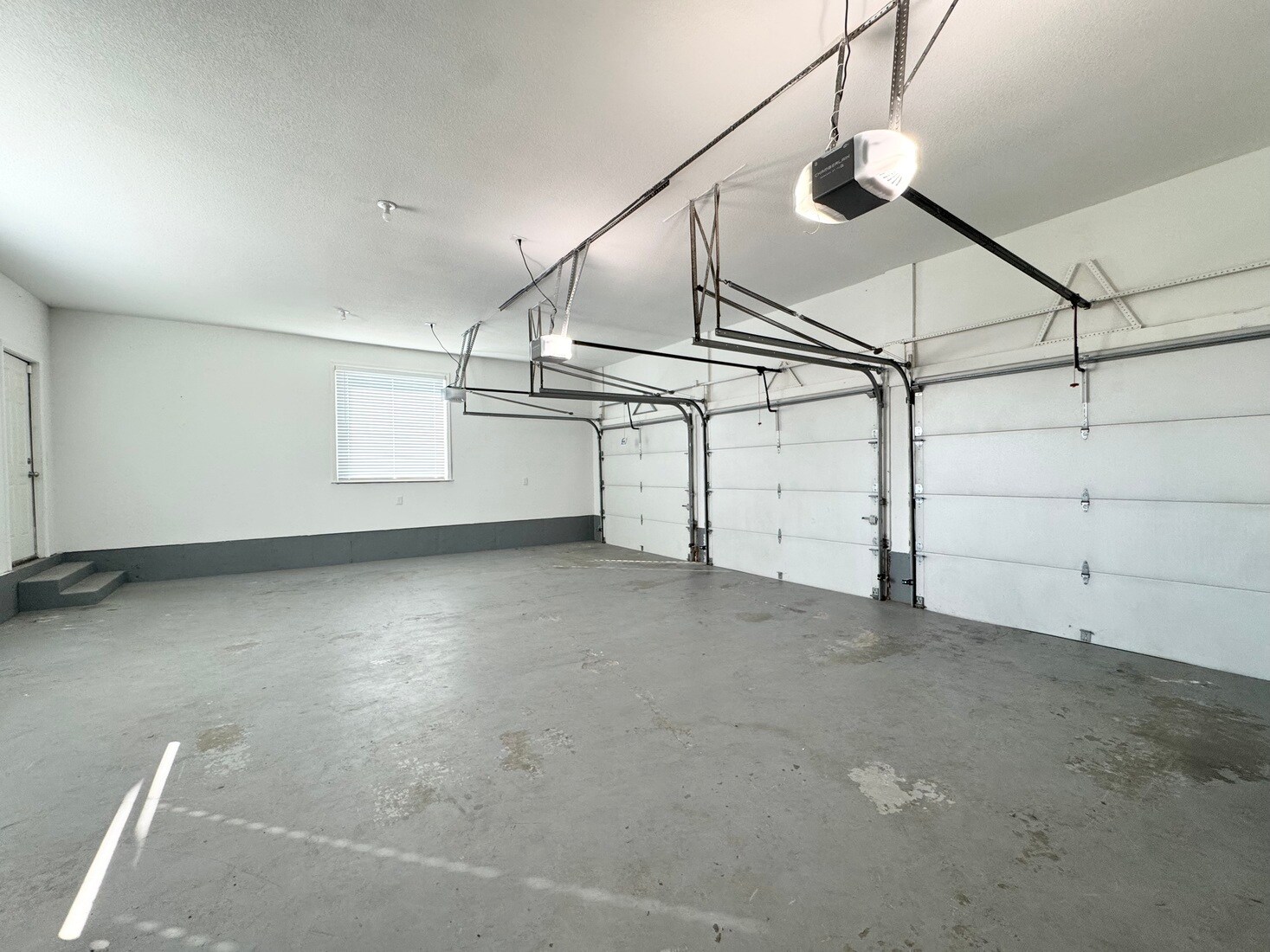 Building Photo - 10300 W 164th St