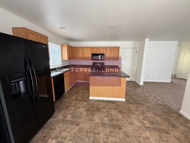 Building Photo - ??Located in Stead, with easy access to local amenities & parks - Kay DeAlba Property!!??