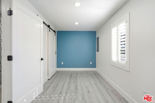 Building Photo - 10321 Sala Pl