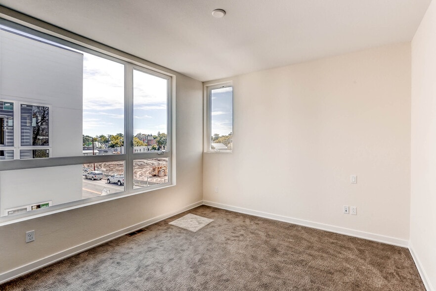 Building Photo - 3415 Larimer St