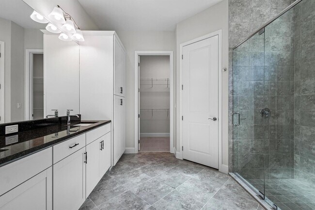 Building Photo - 14200 Lacebark