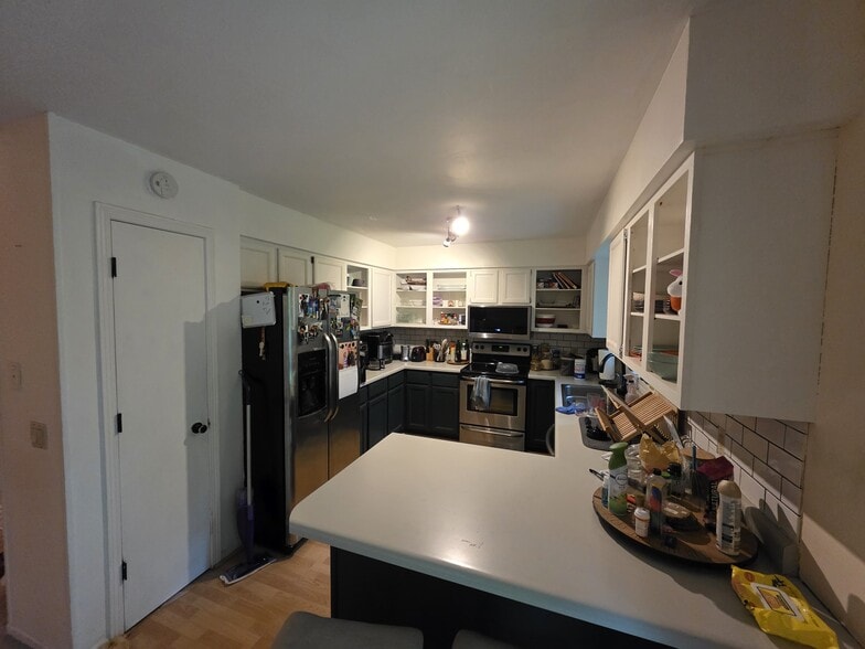 Kitchen - 2905 Maple Grove Dr