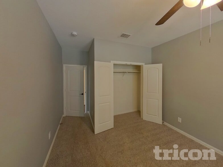 Building Photo - 2107 Parkvista Ct