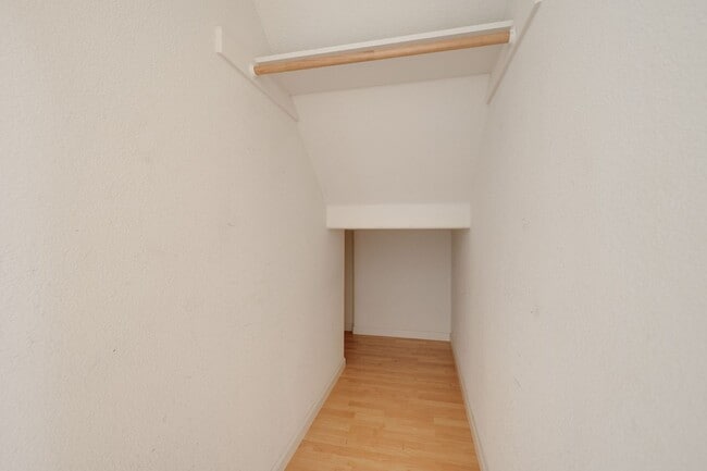 Building Photo - 9538 Fox Wind Ct