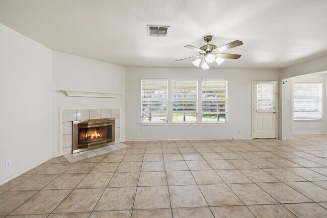 Building Photo - 4 Bedroom home with ZERO carpet close to RAFB