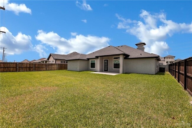 Building Photo - 20 West Dr