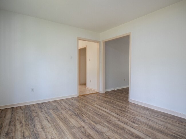 Building Photo - Bright 4-Bedroom Home in Midlothian!