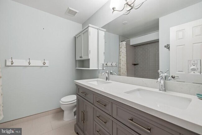 Building Photo - 1473 Church Hill Pl