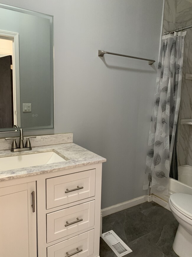 Building Photo - 3335 Fort Sanders Rd