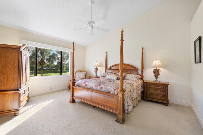 Building Photo - 16939 Isle of Palms Dr