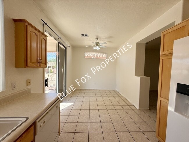 Building Photo - 7992 W Cottonwood Wash Wy