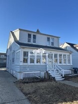 Building Photo - 1911 W Fairmount Ave