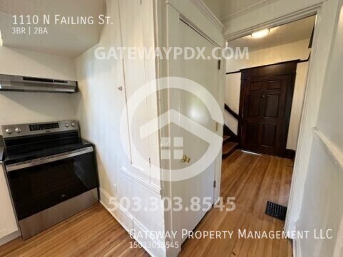 Building Photo - 1110 N Failing St