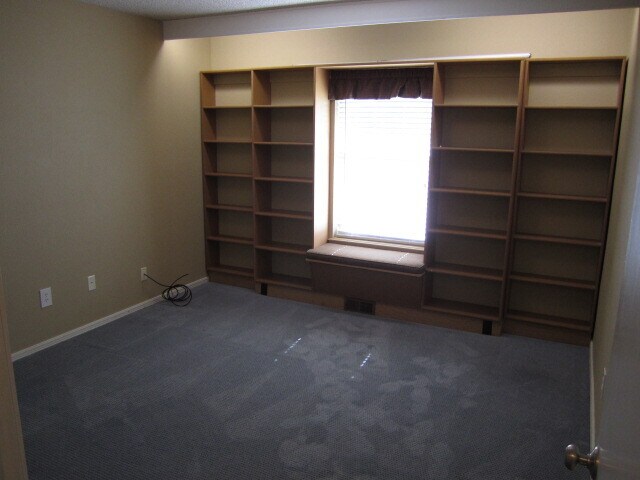 Building Photo - 11200 Ann Arbor Ave