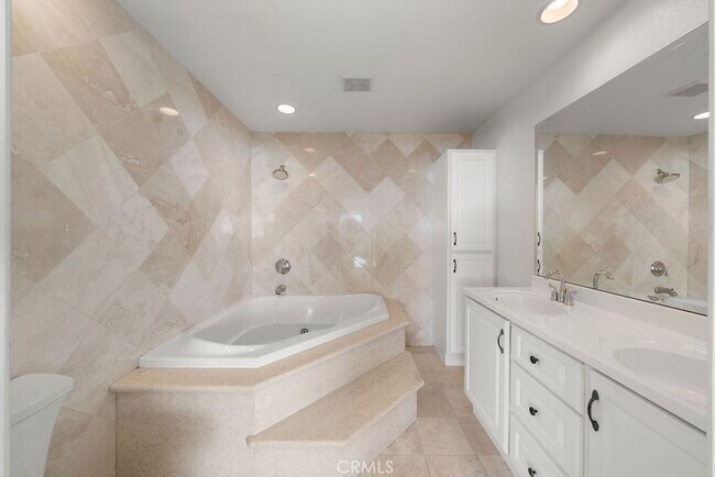 Building Photo - 21751 Ocean Vista Dr