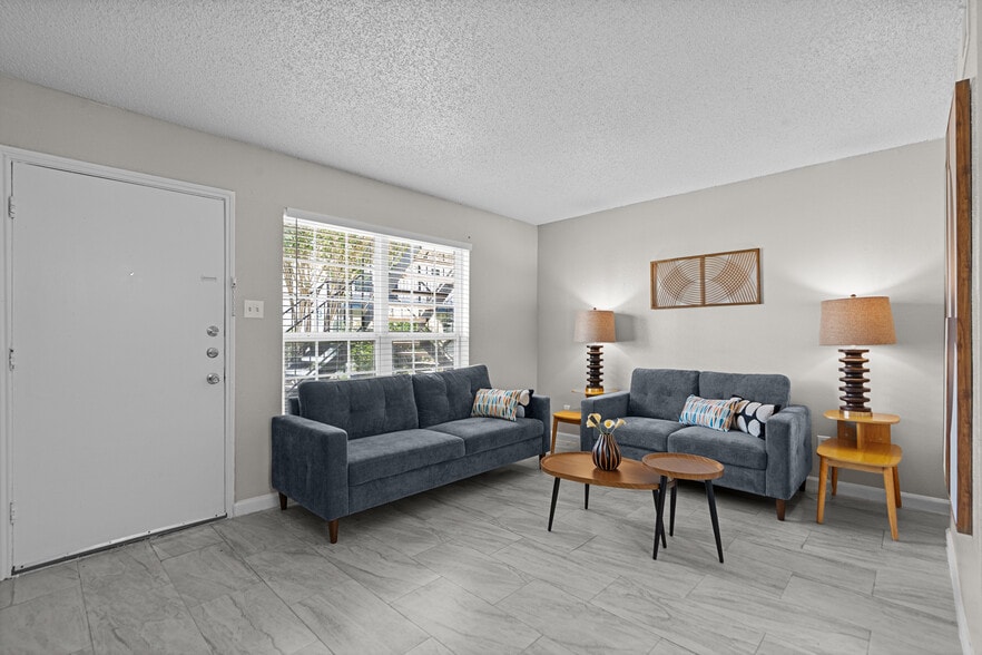 Building Photo - Beechnut Grove