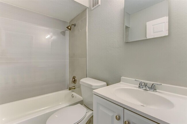 Building Photo - 9831 Barley Club Dr