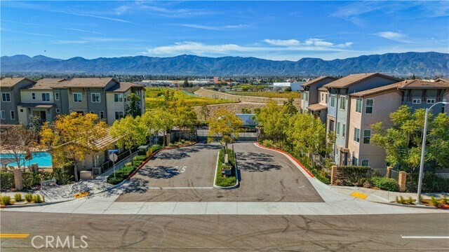 Building Photo - 609 Savi Dr