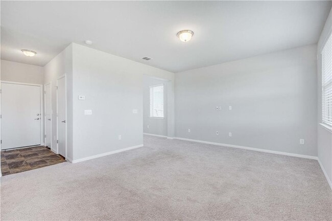 Building Photo - 741 Twisted Oaks Ln