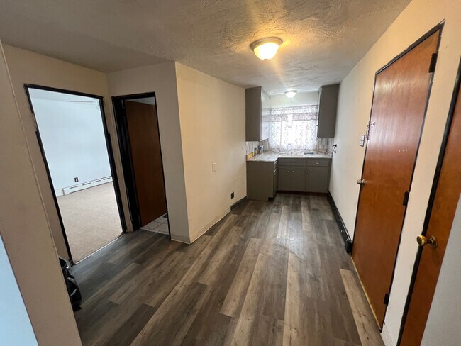 Building Photo - 8403 Buffalo Ave