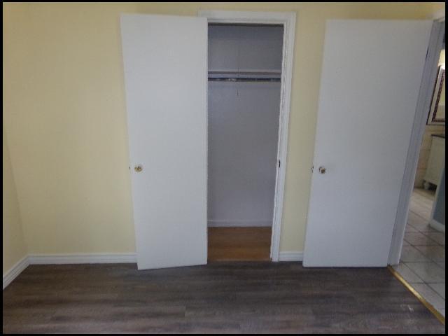 Building Photo - 511 Shirley Cove