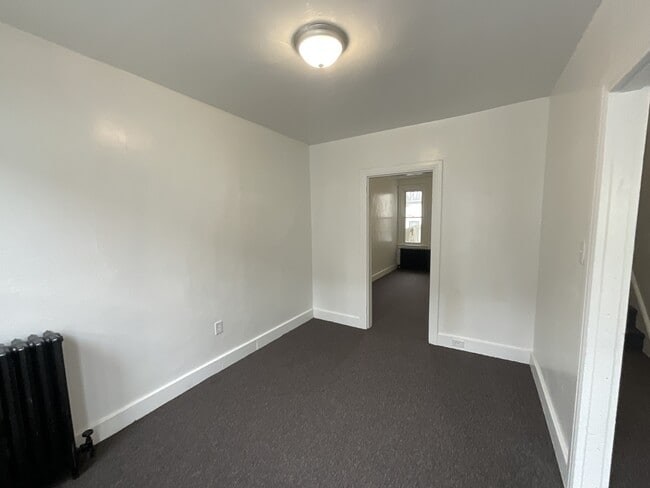 Building Photo - 650 W College Ave