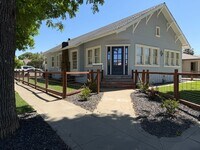 Building Photo - Warm and Charming 2 Bedroom Home in Newman for Rent!