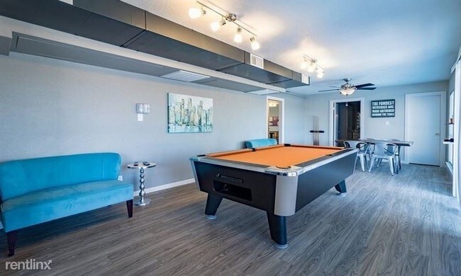 Building Photo - 2020 Taxco Rd